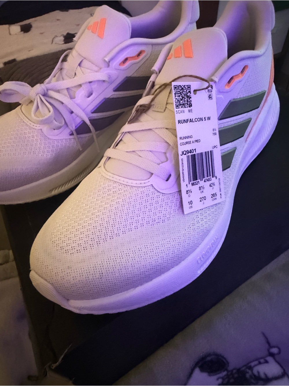 adidas White Running Sneakers with Coral Accents BRAND NEW IN BOX W ADIDAS SZ10